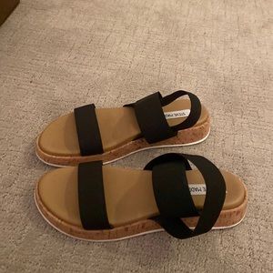 steve madden platform sandals